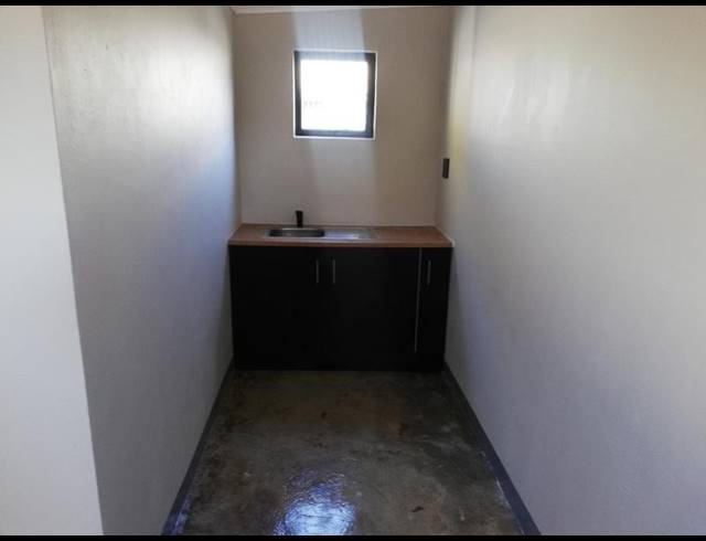 BUSINESS PROPERTY TO RENT IN NORTHMEAD